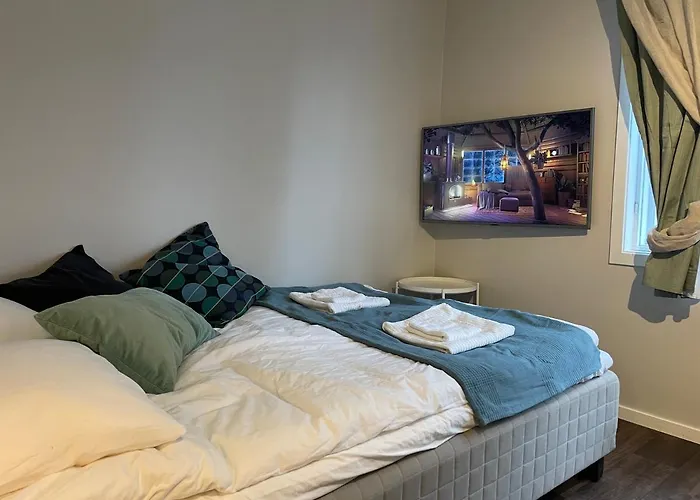 Central Studio Apartment דירה *