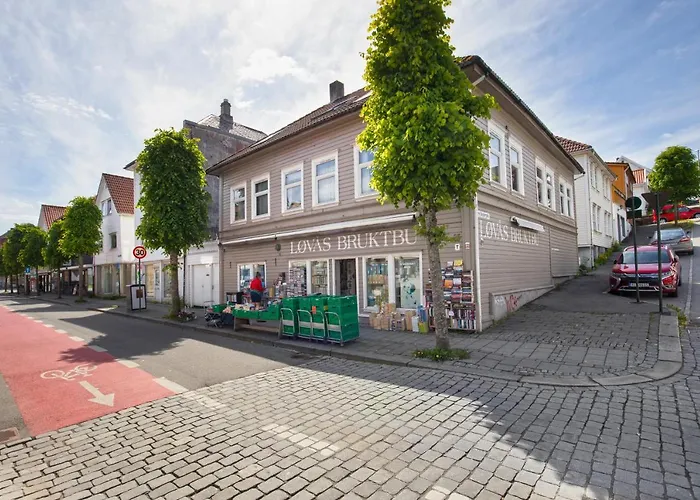 Central Studio Apartment